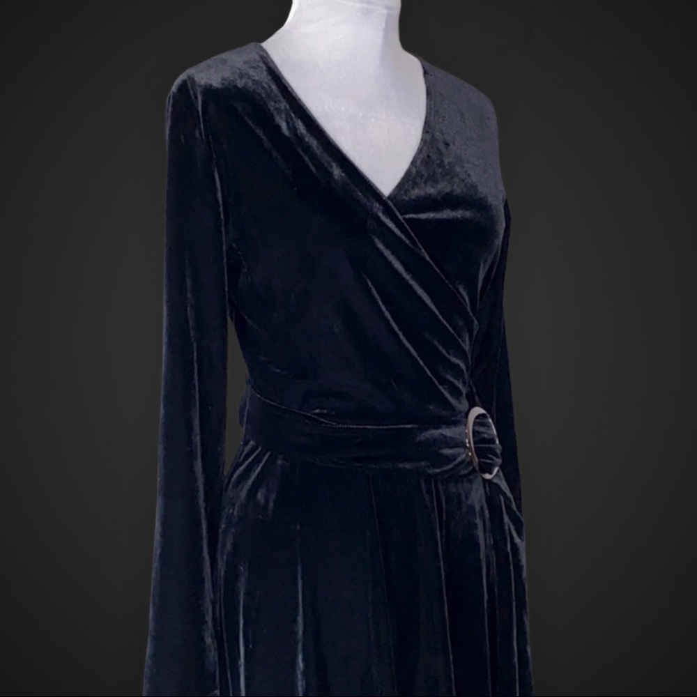 Talbots velvet long sleeve dress size 6